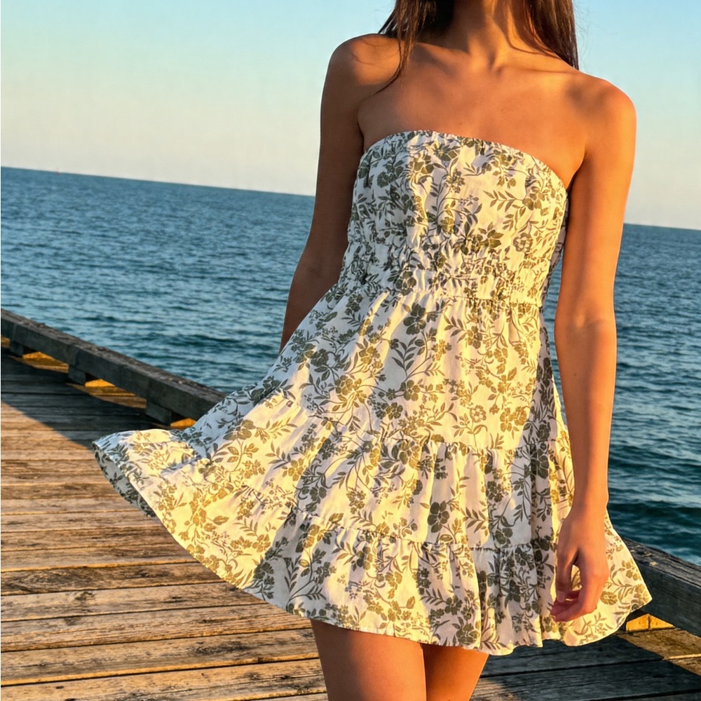 Indigo | Women’s Green and White Floral Strapless Cottage Style Dress
